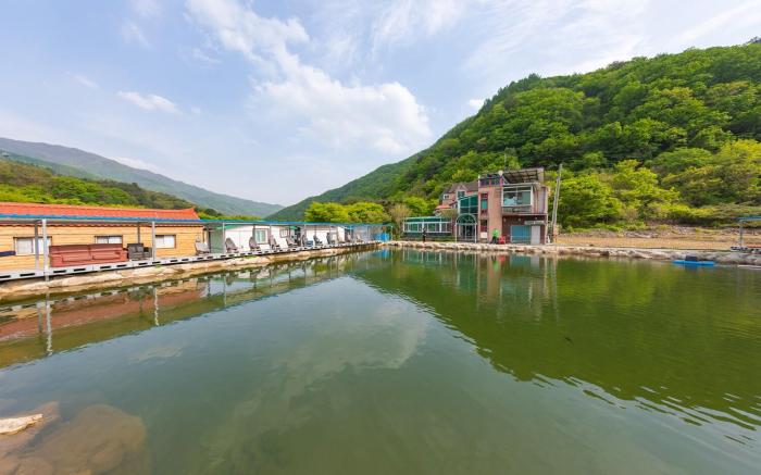 Gapyeong Songuh Naksi Sansu Pension