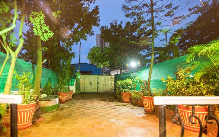 Newly Decor 2 BHK Vila nr Bombay Exhibition 