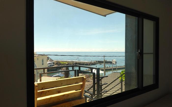 Wootz - Ocean-view Quad Room