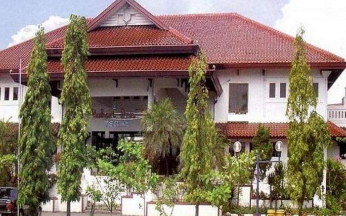 Bahari Inn