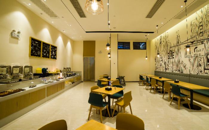 City Comfort Inn Yulin Bobai Luzhu Avenue Bus Center