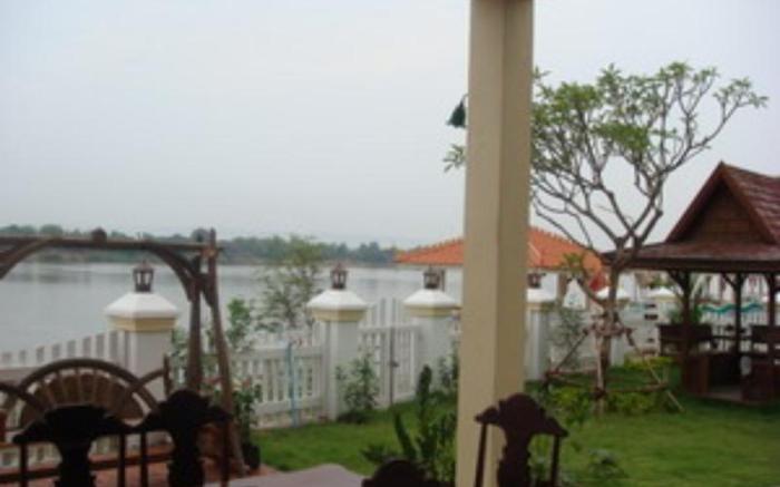 Keerawan House Rim Khong