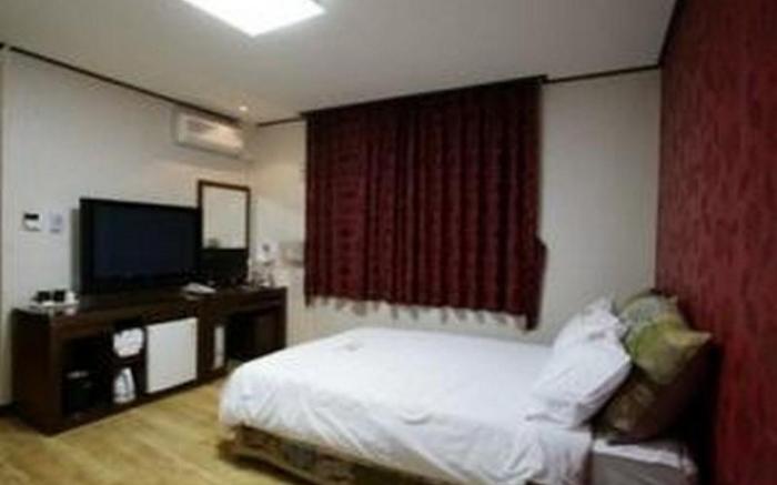 Goodstay HighValley Hotel