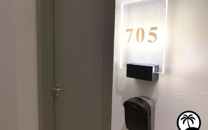 Paradise Suite 705 @Sutera Avenue, King&Single Bed