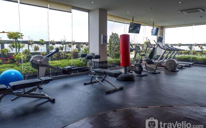 Luxurious 1BR @ L'Avenue Apartment By Travelio