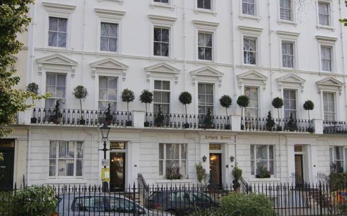 Voyage London                                                                               
