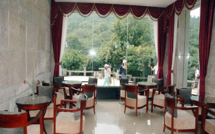 Huangshan Paiyunlou Hotel