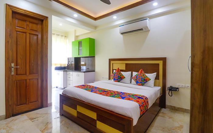 FabHotel Star Corporate Suite