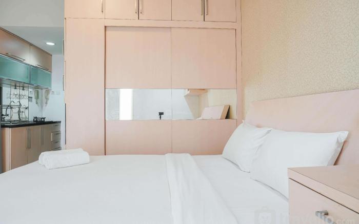 Tidy Studio Apt at Tamansari Sudirman By Travelio