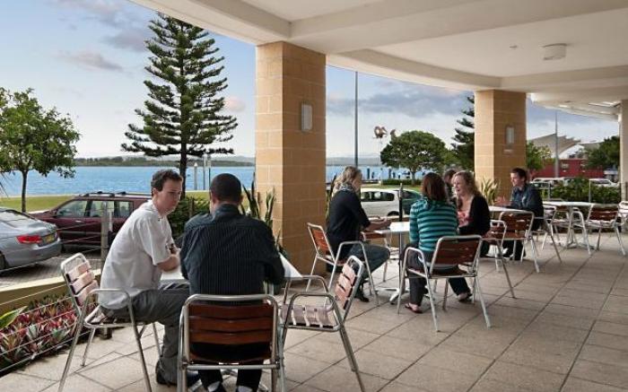 Riverside Holiday Apartments