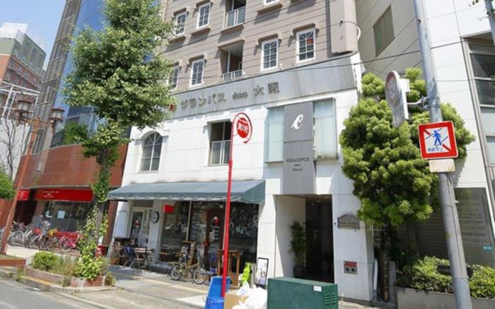 Grampus Inn Osaka