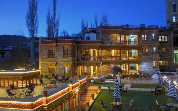 Hotel Spic N Span