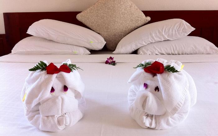 Long Life Riverside Hotel
