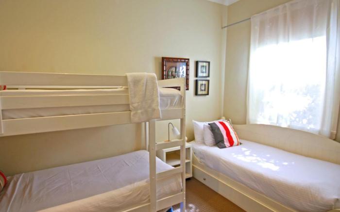 Cremorne Point Manor Hotel