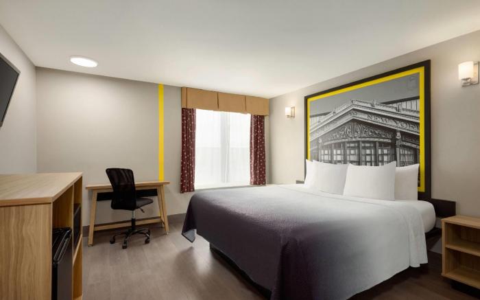 Super 8 by Wyndham Meadowlands