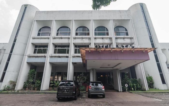 Istana Hotel Bandung Mitra RedDoorz