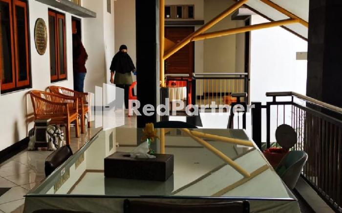 Dinnar Homestay Gayungan Mitra RedDoorz
