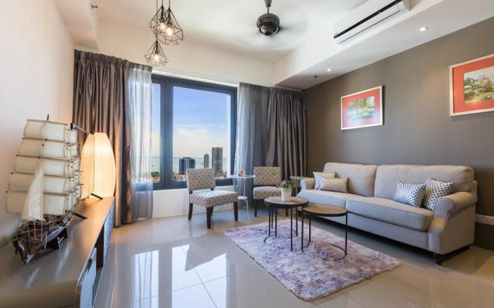 The Ash 3BR Seaview @Tropicana 218 Macalister