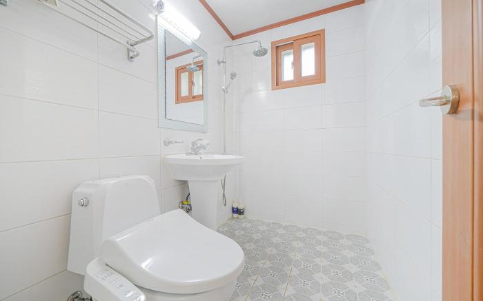 Gapyeong Highmong Pet-Friendly Kids Pool