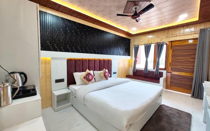 Goroomgo Sangeeta Paradise Nainital