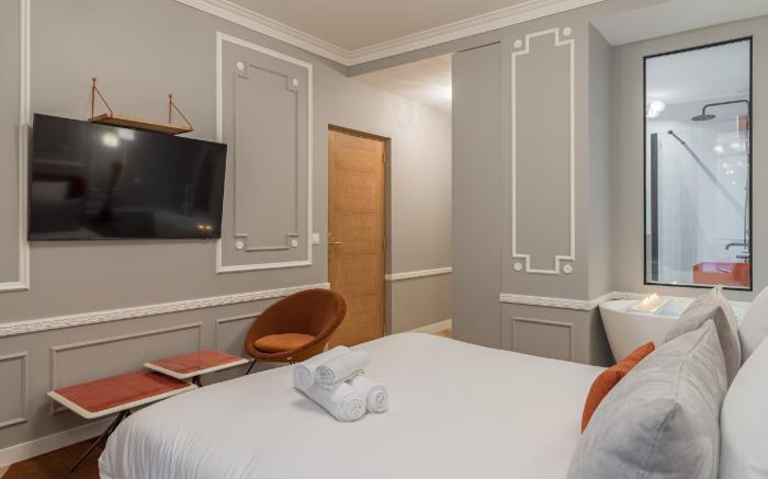 The Orange Haussmann