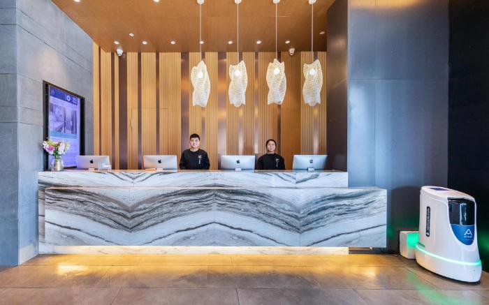 Atour Hotel Ningbo Sanjiangkou Bund Bookstore