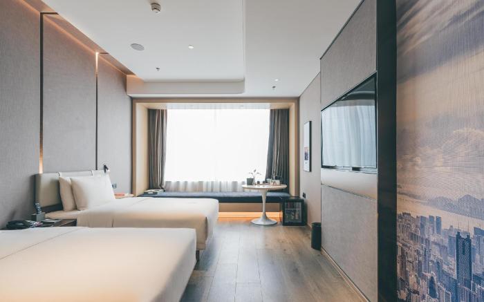 Atour Hotel Shenzhen Luohu Shuibei IBC