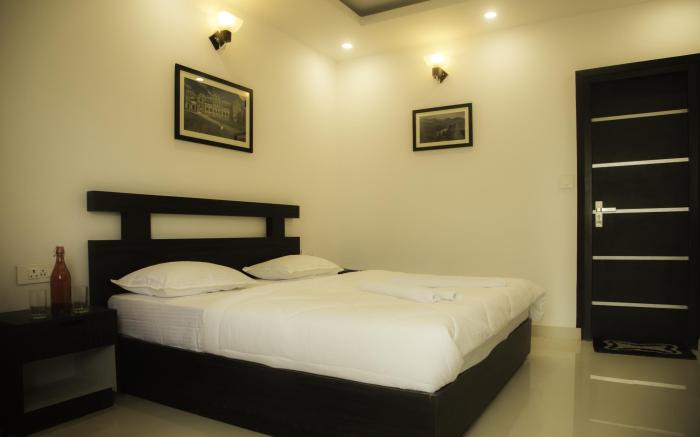 Golden Sunrise Hotel