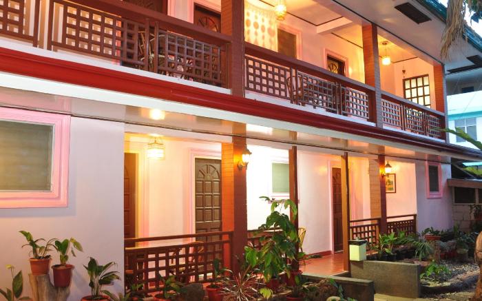 Lola Itang Pension and Restaurant
