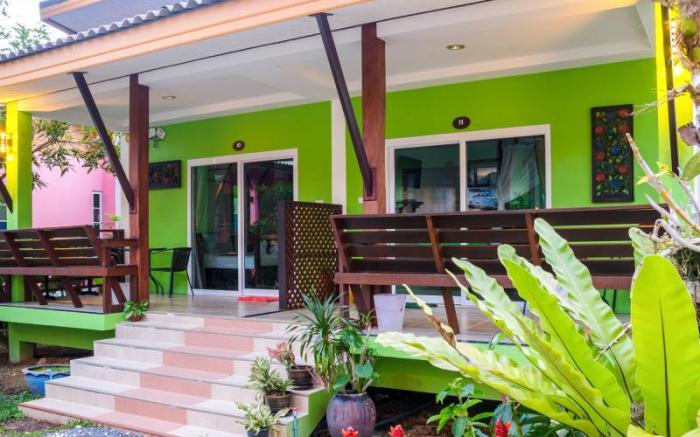 Pinky Bungalows Resort