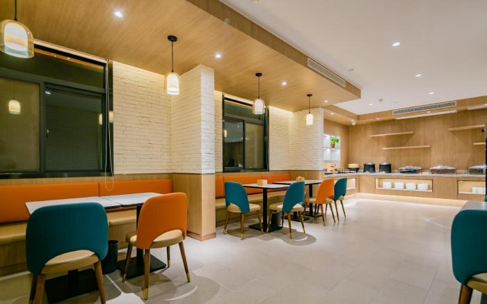 Hanting Premium Hotel Huayin Huashan Mountain Scenic Area Huayue Avenue