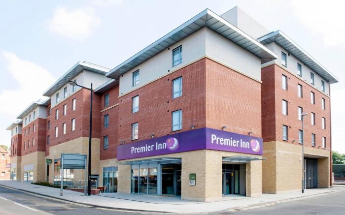 Premier Inn Lincoln City Centre