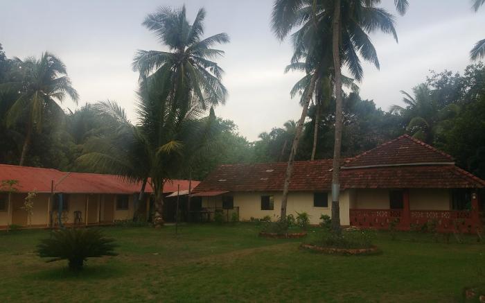 Budget Guest House and PG- for Family ( AC)  