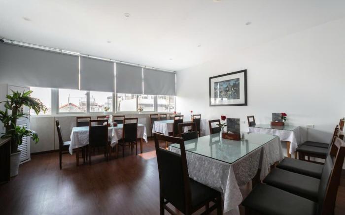 A25 Hotel - 30 An Dương