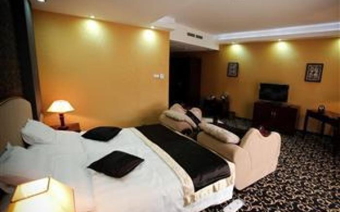 Colosseum Hotel