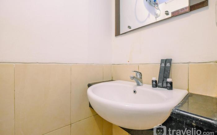 Best Deal Studio Mangga Dua Residence By Travelio