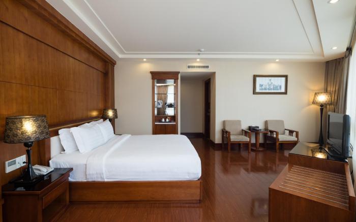 Nhat Ha L'Opera Hotel