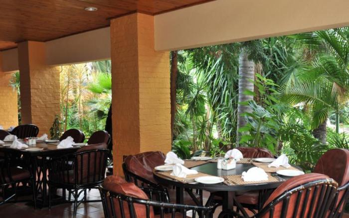 Safari Hotel & Convention Centre
