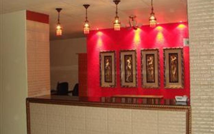 Urban Rose Hotel