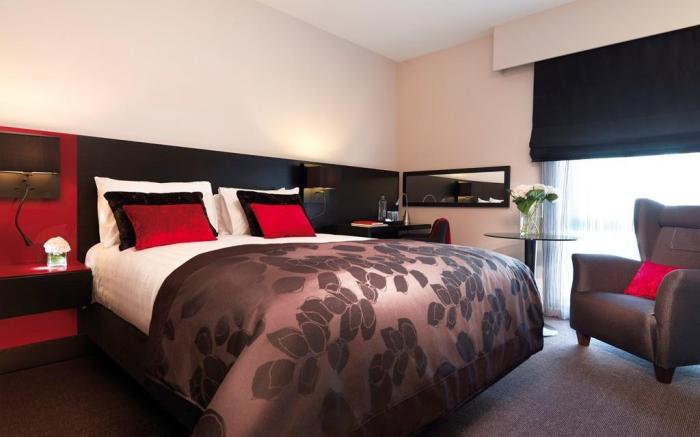Guildford Harbour Hotel