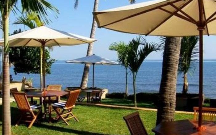 Dolphin Beach Bali Villas