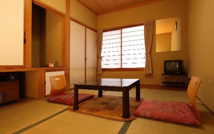 Kusatsu-Onsen Pension Mitomo