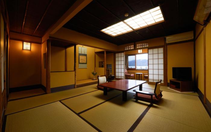 Charoku Bekkan Hotel