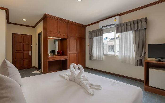 Break Point Patong Hotel