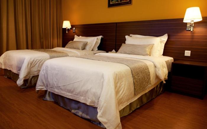 Pinetree Hotel