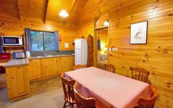 Mt Glorious Getaways Cottages