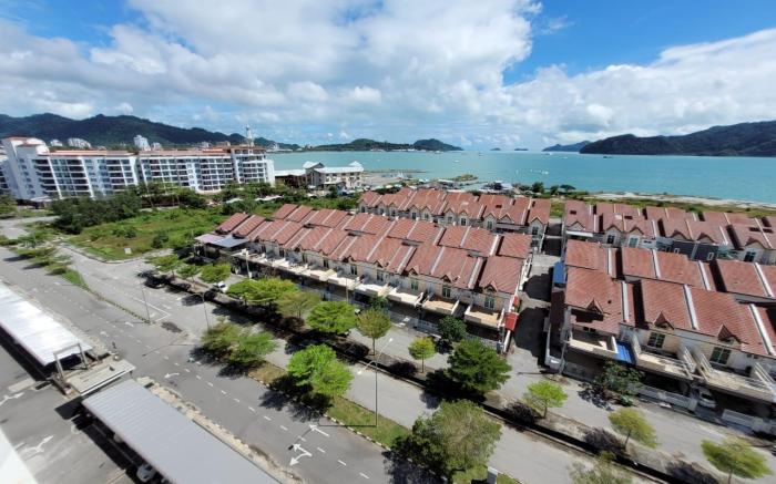 MAYA Sea View Families Suite Apartment + Sky Pool