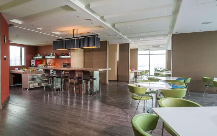 Hampton by Hilton Cartagena