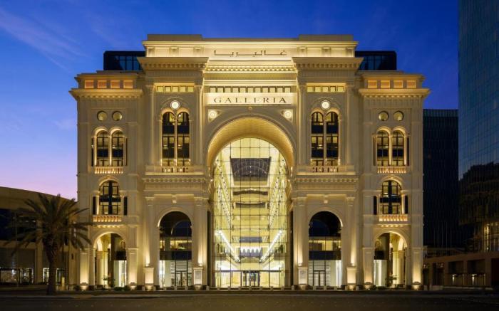 The Hotel Galleria Jeddah, Curio Collection by Hilton