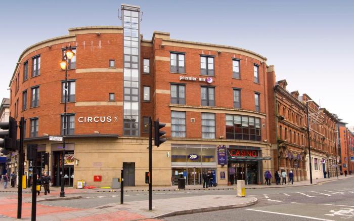 Premier Inn Manchester Portland St
